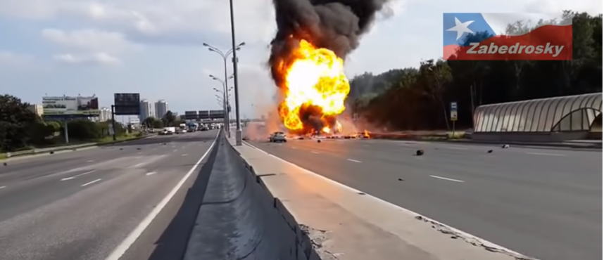 Brutal Accidente en Autopista Con Explosiones de Gas Propano en Rusia